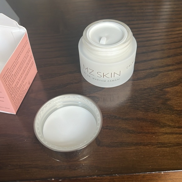 MZ Skin Calming Moisturizer Skin Cream - Picture 5 of 5